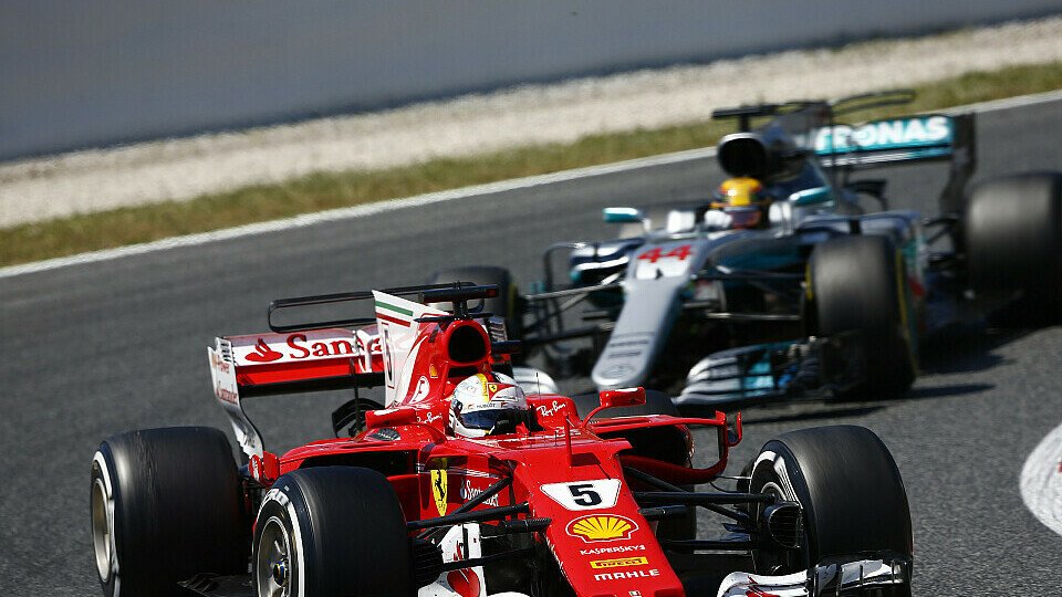 Auf dem Papier gilt Ferrari als klarer Favorit für den Singapur GP, Foto: LAT Images