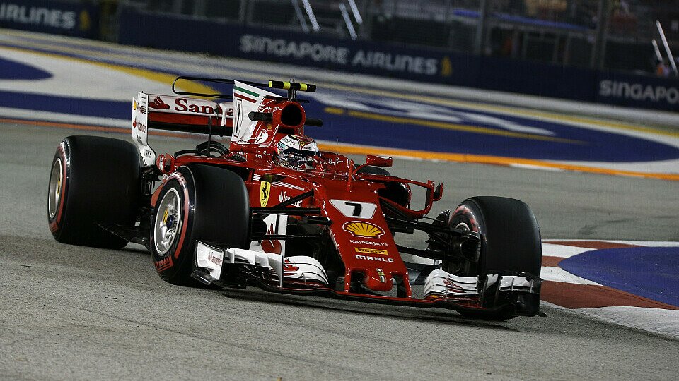 Kimi Räikkönen (Ferrari) haben die starken Trainingszeiten Red Bulls in Singapur kalt gelassen - zurecht, Foto: Sutton