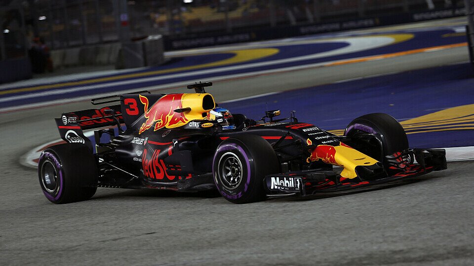 Daniel Ricciardo (Red Bull) dominierte in Singapur auch das zweite Training, Foto: Sutton
