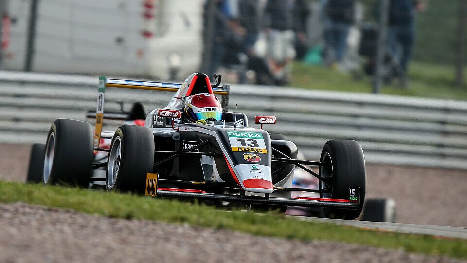 Starke Performance: Erster Saisonsieg für Fabio Scherer, Foto: ADAC Formel 4