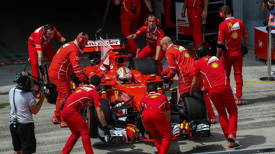 Ferrari gab alles, den Boliden von Sebastian Vettel für das Qualifying fertigzustellen - vergebens, Foto: Sutton