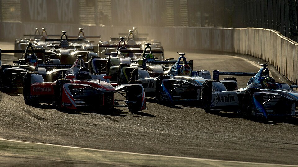 So viele ach so exklusive Meldungen über den Formel-E-Rennkalender machen die Runde..., Foto: LAT Images