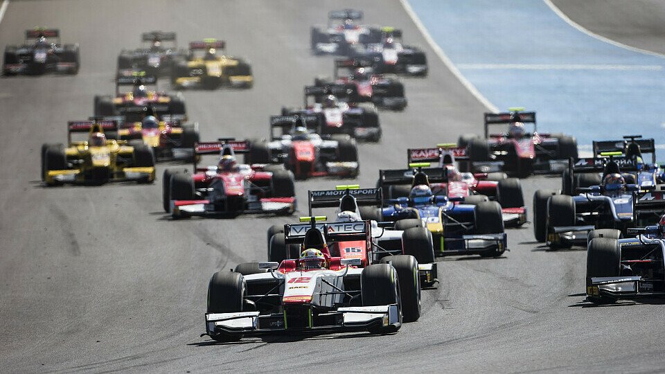 Die Formel 2 trägt 2018 zwölf Wochenenden aus, Foto: Sutton