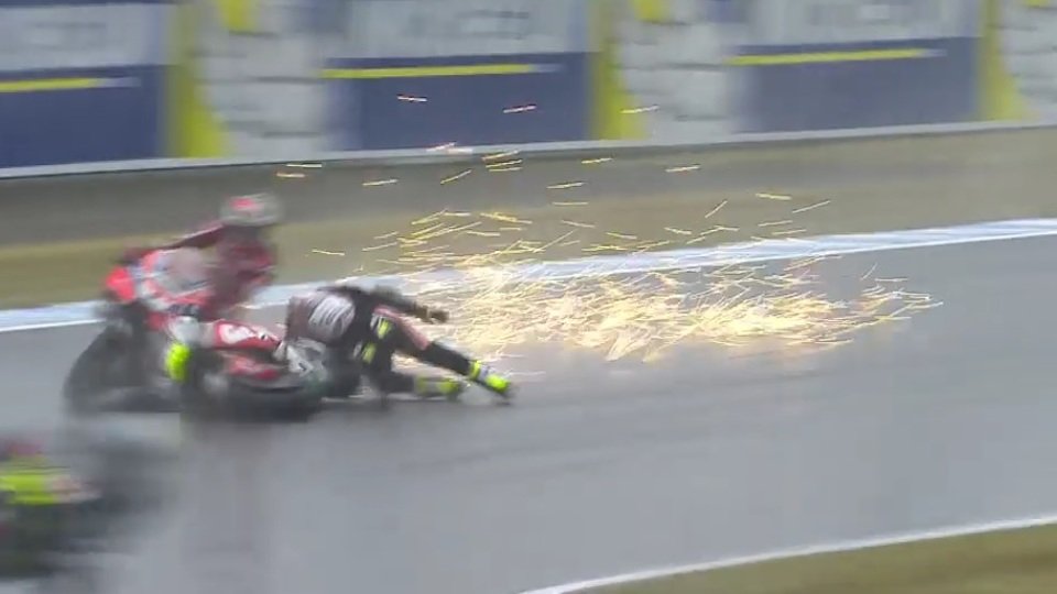 Crutchlow und Lorenzo kamen sich in FP1 von Motegi in die Quere, Foto: Screenshot/MotoGP