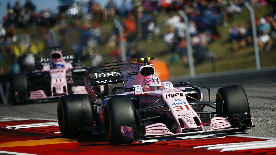 Sergio Perez und Esteban Ocon - geben sie sich in der Formel 1 auch 2018 Saures?, Foto: LAT Images