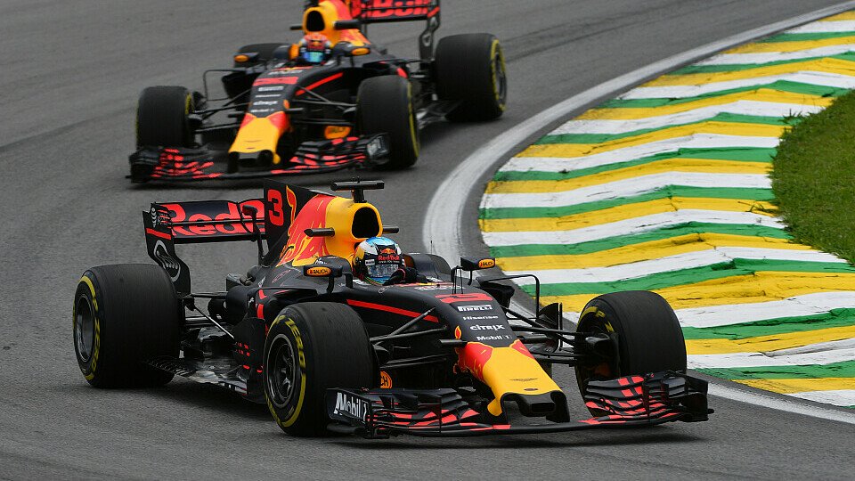 Red Bull hinkte Mercedes und Ferrari beim Qualifying für den Formel-1-Grand-Prix in Brasilien hinterher, Foto: Sutton