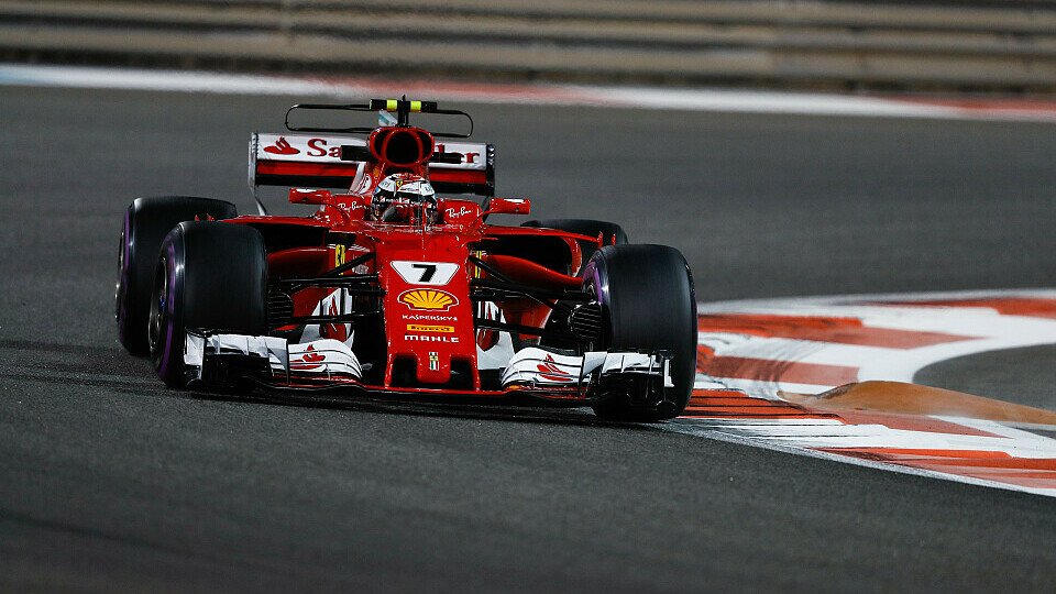 Kimi Räikkönen und Valtteri Bottas hatten im Training in Abu Dhabi die Nasen bei Ferrari und Mercedes vorne, Foto: LAT Images