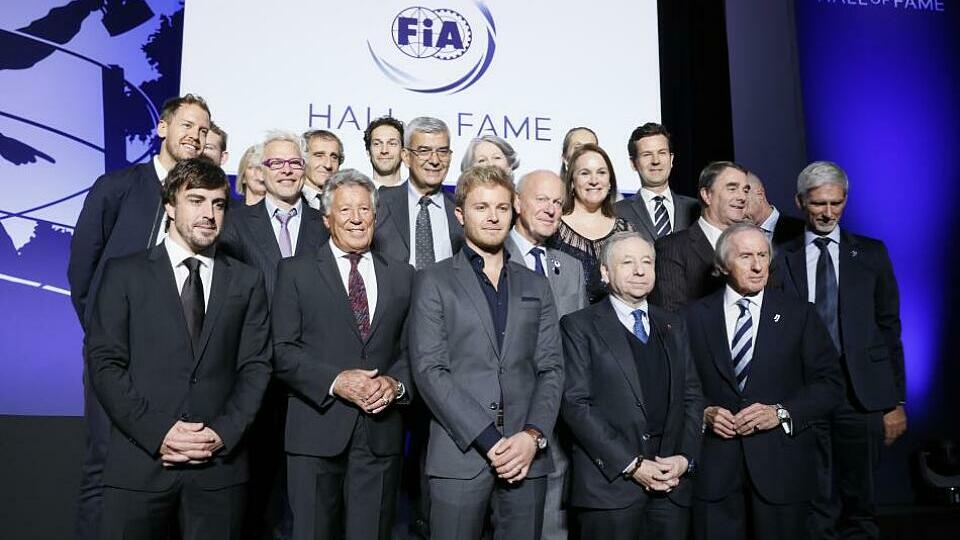 In Paris fanden sich neun von 33 Formel-1-Weltmeistern ein, Foto: FIA