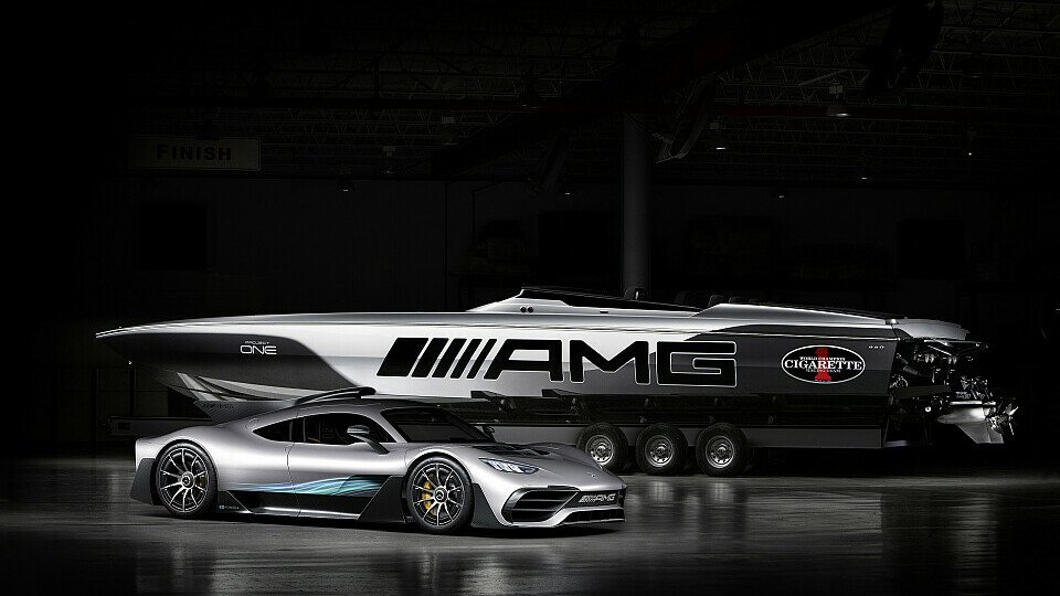 Auch das Design des Rennboots ist an das Project ONE angelehnt, Foto: Daimler AG