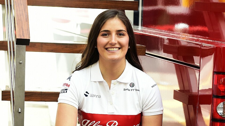 Tatiana Calderon bleibt neben ihres F2-Stammcockpits auch Alfa-Testfahrerin, Foto: Sutton