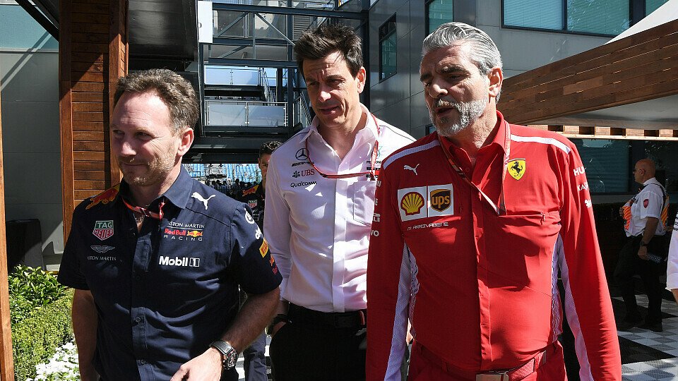 Red Bull wettert gegen Ferrari. Grund ist die Verpflichtung von FIA-Mann Laurent Mekies und ein gebrochenes Abkommen