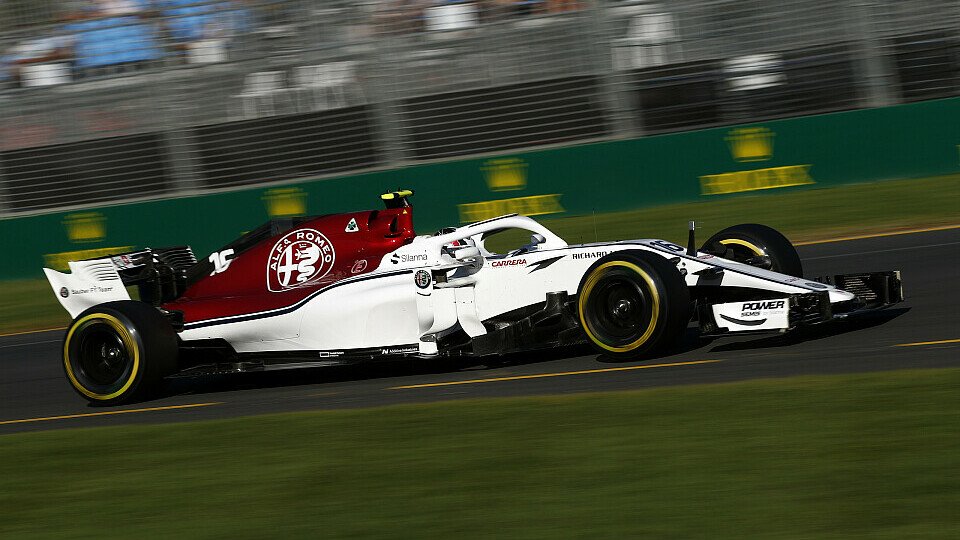 Sauber liegt beim Formel-1-Saisonauftakt in Australien abgeschlagen am Ende des Feldes, Foto: Sutton