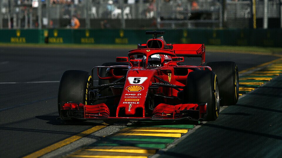 Sebastian Vettel war am ersten Trainingstag der Formel-1-Saison 2018 mit seinem Ferrari nicht glücklich, Foto: Sutton