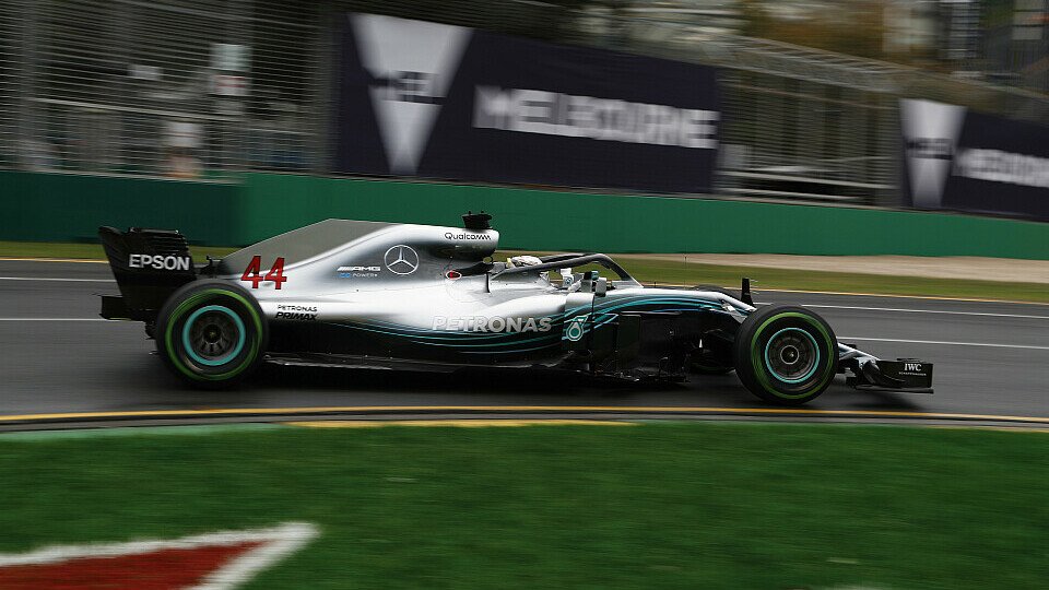 Lewis Hamilton hat sich im Qualifying für den Australien GP 2018 die erste Pole Position der Saison 2018 gesichert, Foto: Sutton