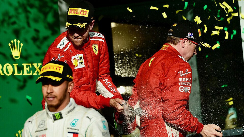 Vettel schlägt Hamilton dank Glück mit dem VSC, Foto: Sutton