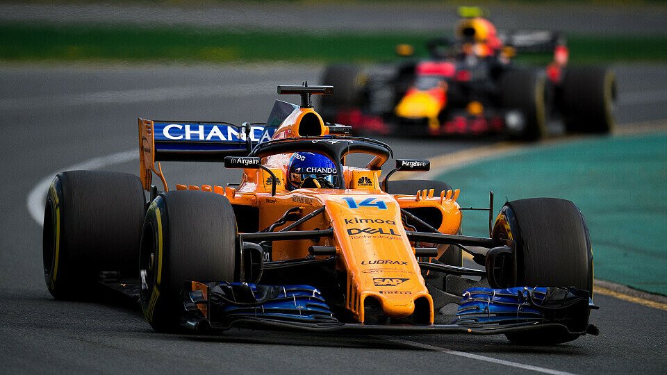 Fernando Alonso und Stoffel Vandoorne bekommen für den Bahrain GP neun Sätze Supersoft, Foto: Sutton