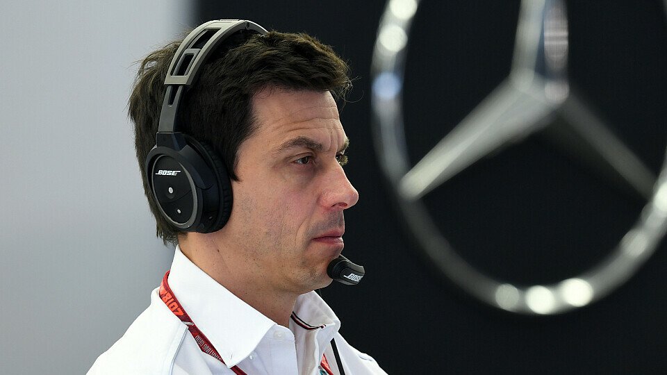 Mercedes-Teamchef Toto Wolff spricht vor dem China GP Tacheles, Foto: Sutton