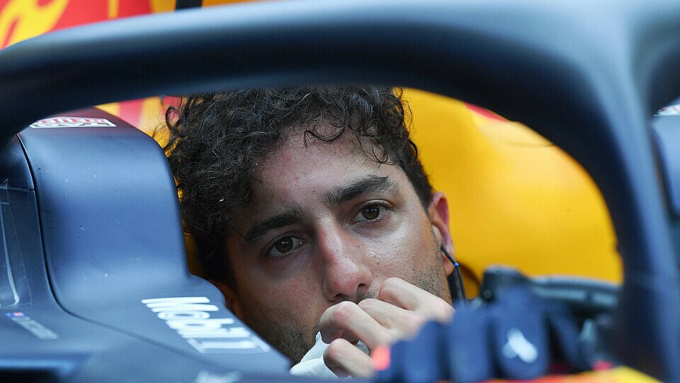 Daniel Ricciardo, Max Verstappen und Red Bull erwischten einen furchtbaren Rennsonntag in Bahrain, Foto: Sutton