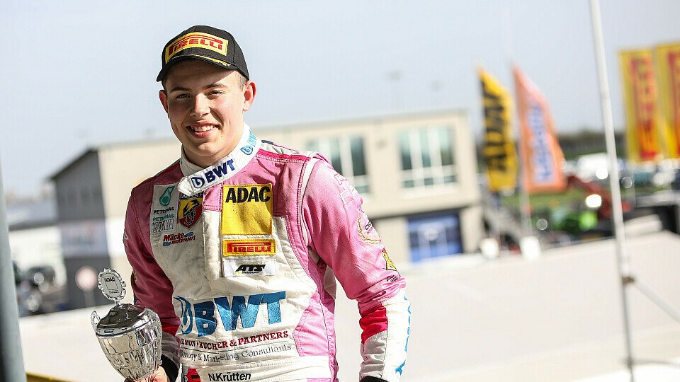 Niklas Krütten reist als Führender der Rookie-Wertung ab, Foto: ADAC Formel 4