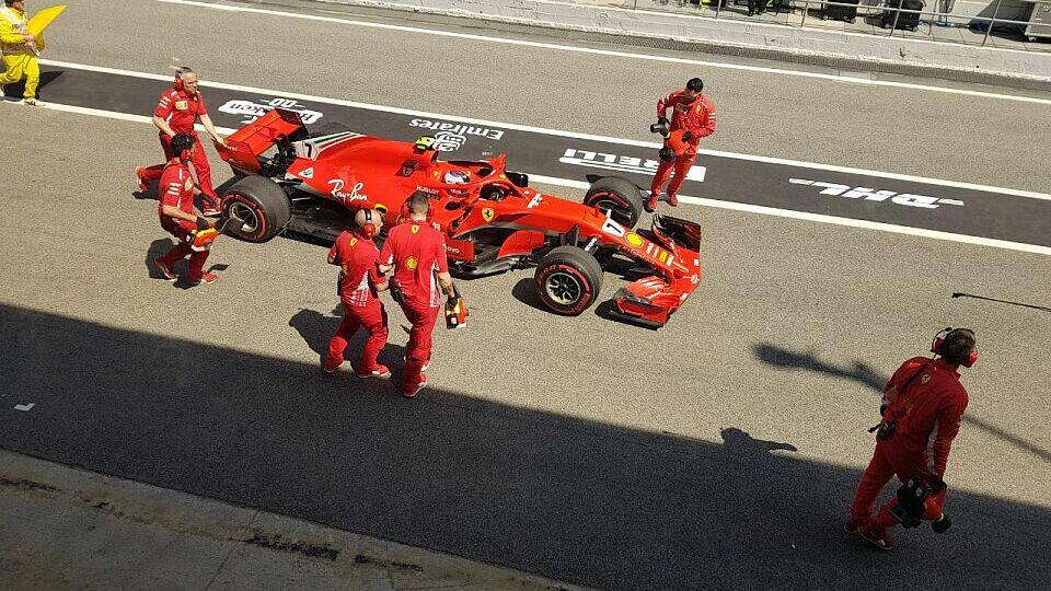 Kimi Räikkönen musste im FP2 den Ferrari abstellen - Power Unit, Foto: Motorsport-Magazin.com