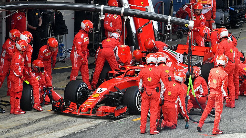 Sebastian Vettel erklärt, wie Ferrari das Podium verpatzt hat, Foto: Sutton