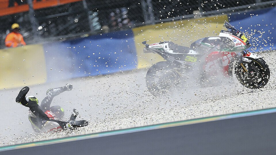 Cal Crutchlow ist im Qualifying von Le Mans gestürzt, Foto: LAT Images