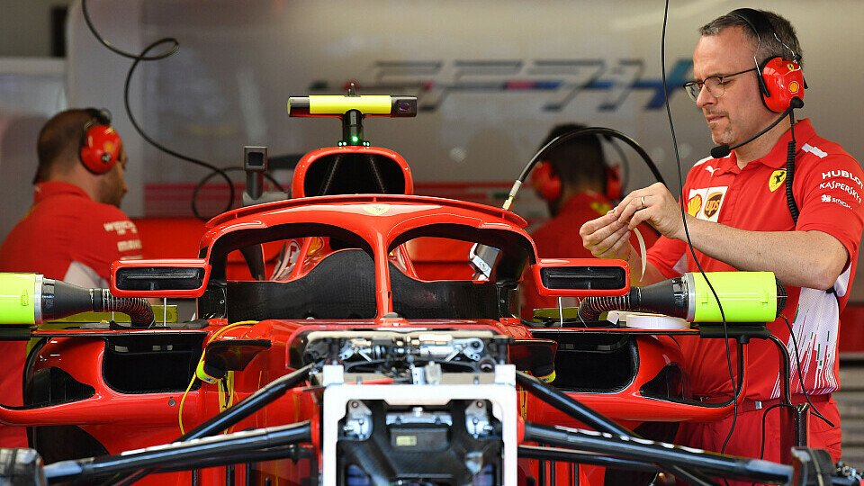 Ferrari musste aufgrund einer FIA-Klarstellung die Spiegel ändern, Foto: Sutton
