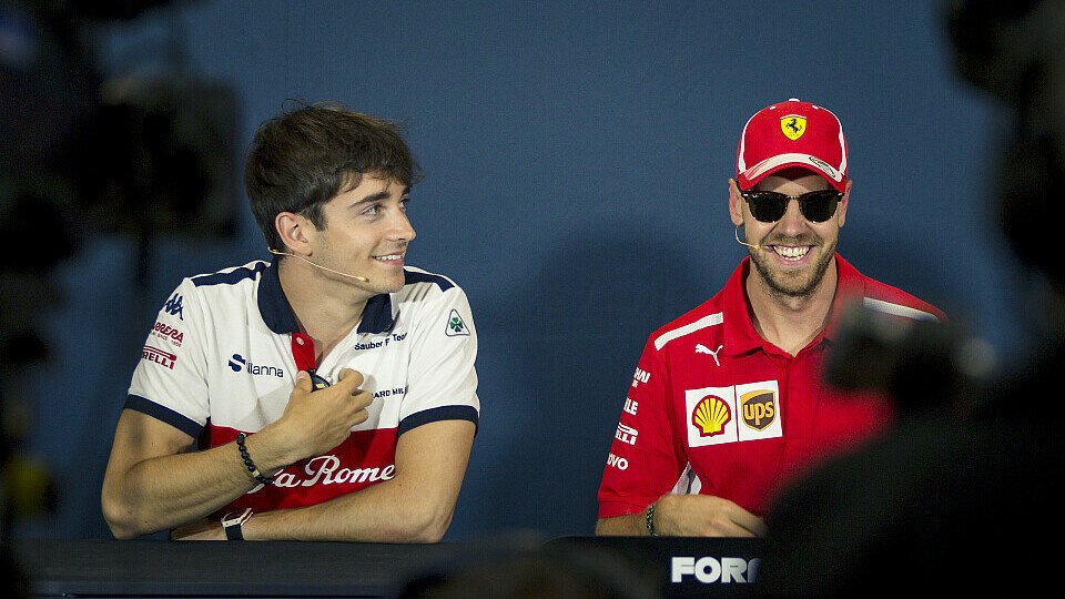 Charles Leclerc soll laut italienischen Medienberichten Kimi Räikkönen 2019 bei Ferrari ersetzen, Foto: Sutton
