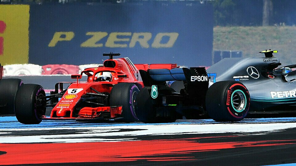 Noch immer bestimmt der Crash von Sebastian Vettel und Valtteri Bottas die Formel-1-Schlagzeilen, Foto: Sutton