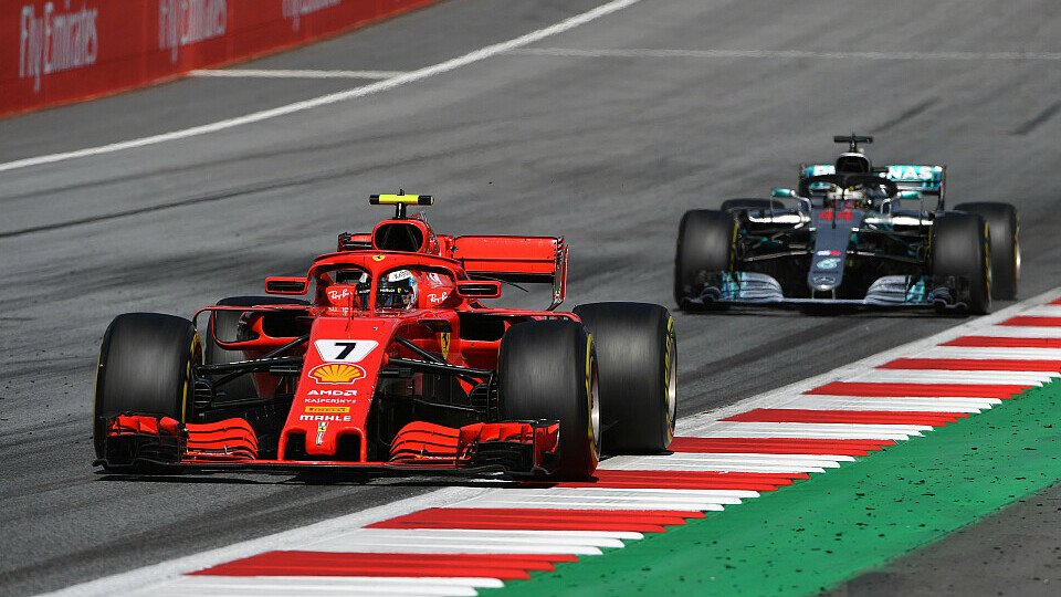 Kimi Räikkönen schoss am Start Lewis Hamilton ab (Bild vom Österreich GP), Foto: Sutton