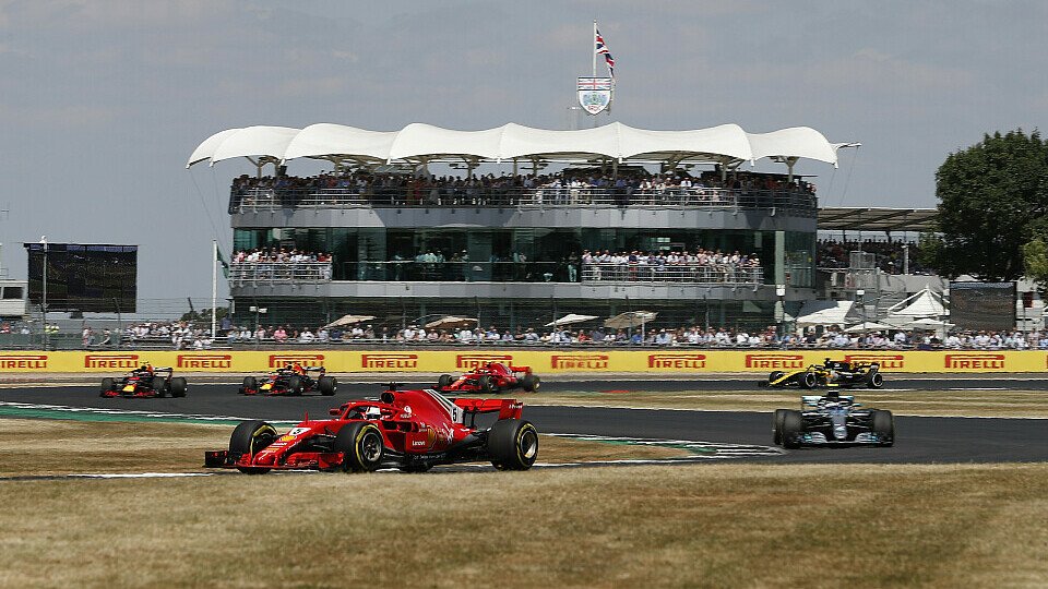 Sebastian Vettel gewinnt in Großbritannien, Foto: Sutton