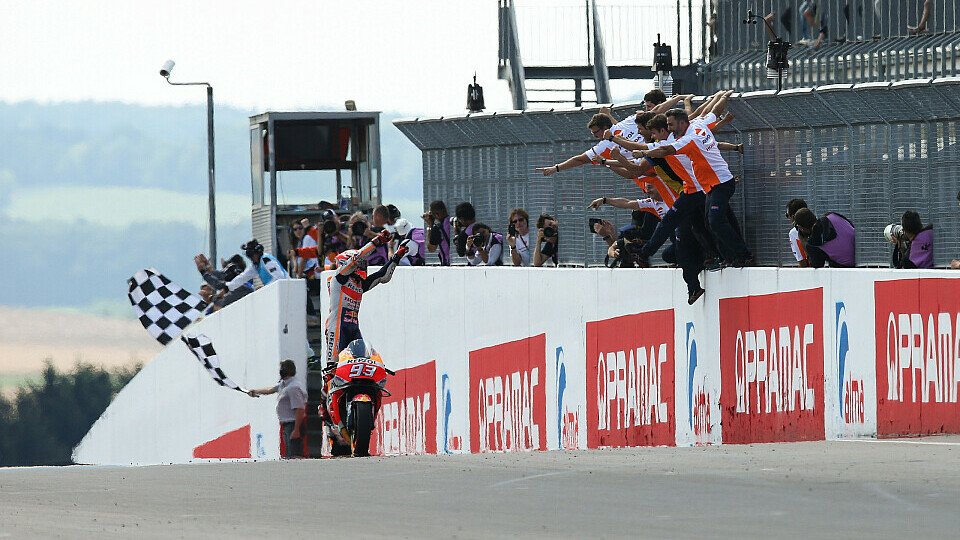 Marc Marquez durfte zum neunten Mal in Folge am Sachsenring jubeln, Foto: Repsol