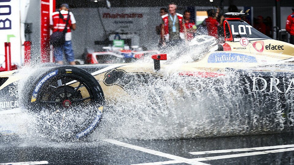 Regen und Sturm beim Saisonfinale der Formel E in New York, Foto: LAT Images