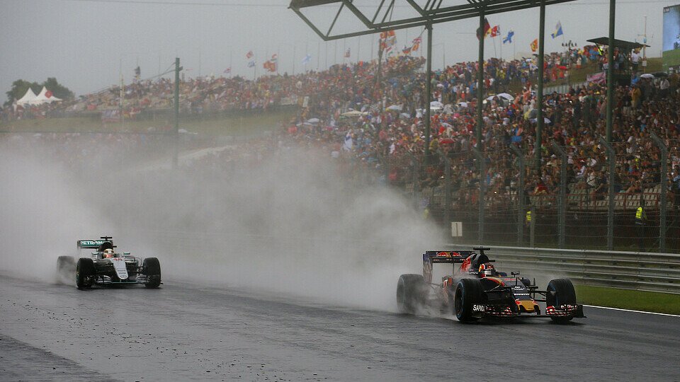 Die Formel 1 erwartet am Ungarn-Wochenende der eine oder andere Regenschauer, Foto: LAT Images
