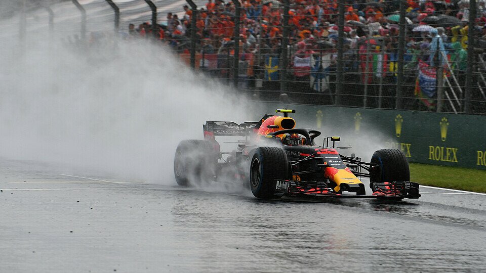 Daniel Ricciardo ging im ungarischen Regen völlig unter, Foto: Sutton