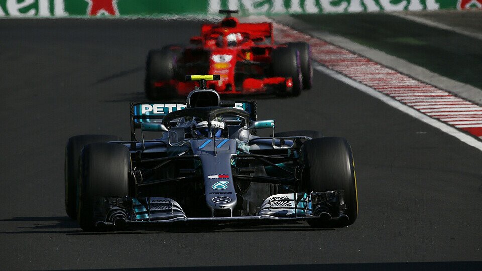 Valtteri Bottas kollidierte beim Formel-1-Rennen in Ungarn mit Sebastian Vettel und mit Daniel Ricciardo, Foto: Sutton