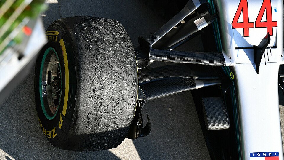 Mercedes wählte für den Ungarn GP besonders konservativ als den zehn freien Sätzen, Foto: Sutton
