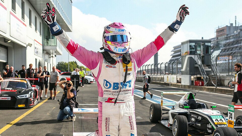 Debütsieg in Pink für Niklas Krütten, Foto: Gruppe C Photography Debütsieg in Pink für Niklas Krütten, Foto: Gruppe C Photography