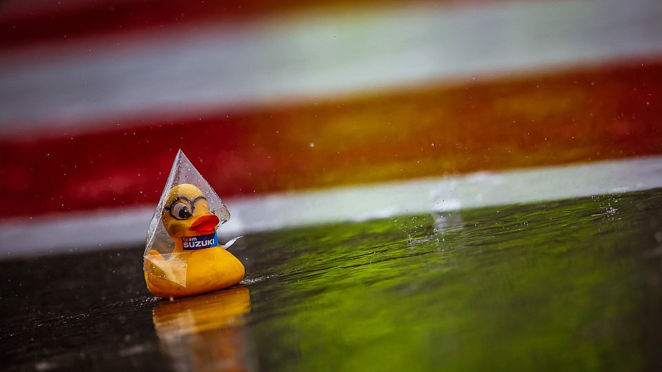 Regen legt Silverstone am Sonntag lahm, Foto: Ronny Lekl/gp-photo.de