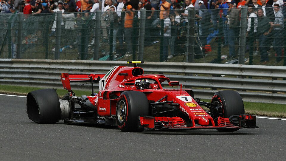 Kimi Räikkönen fiel in Spa nach Reifenschaden und DRS-Defekt aus, Foto: Sutton