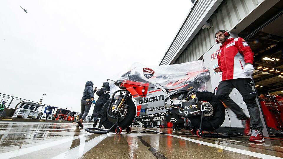 In Silverstone verhinderte ein schlechter Asphalt die Rennen, Foto: Ducati