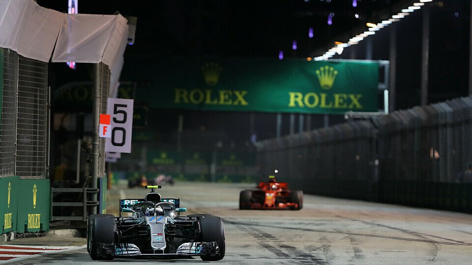 Kimi Räikkönen kam Valtteri Bottas Ende des Singapur GP gefährlich nahe, Foto: LAT Images