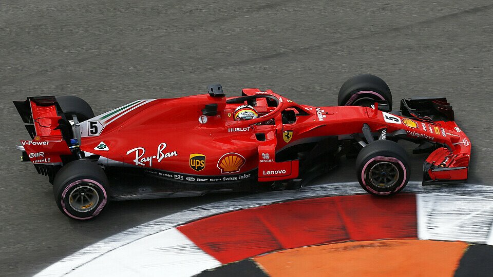 Sebastian Vettel holte sich in Russland die erste Bestzeizt, Foto: Sutton