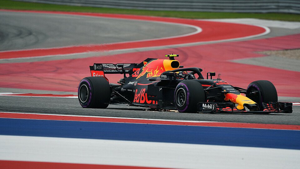 Max Verstappen ging im Qualifying von Austin etwas zu aggressiv zu Werke und zerstörte seinen Red Bull, Foto: Sutton