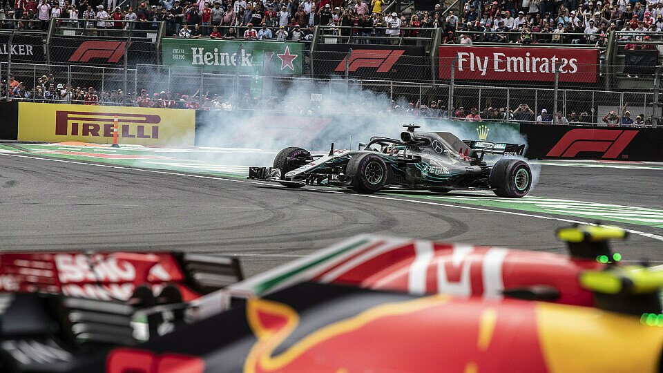 Lewis Hamilton sichert sich in Mexiko die Formel-1-WM 2018, Foto: Sutton
