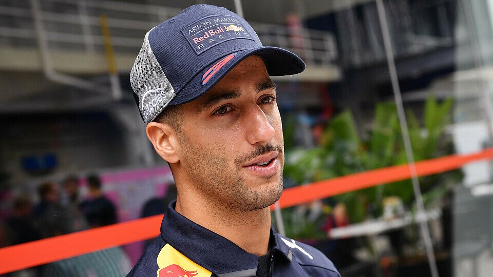 Daniel Ricciardo lässt trotz des großen Pechs in der Formel-1-Saison 2018 den Kopf nicht hängen, Foto: Sutton