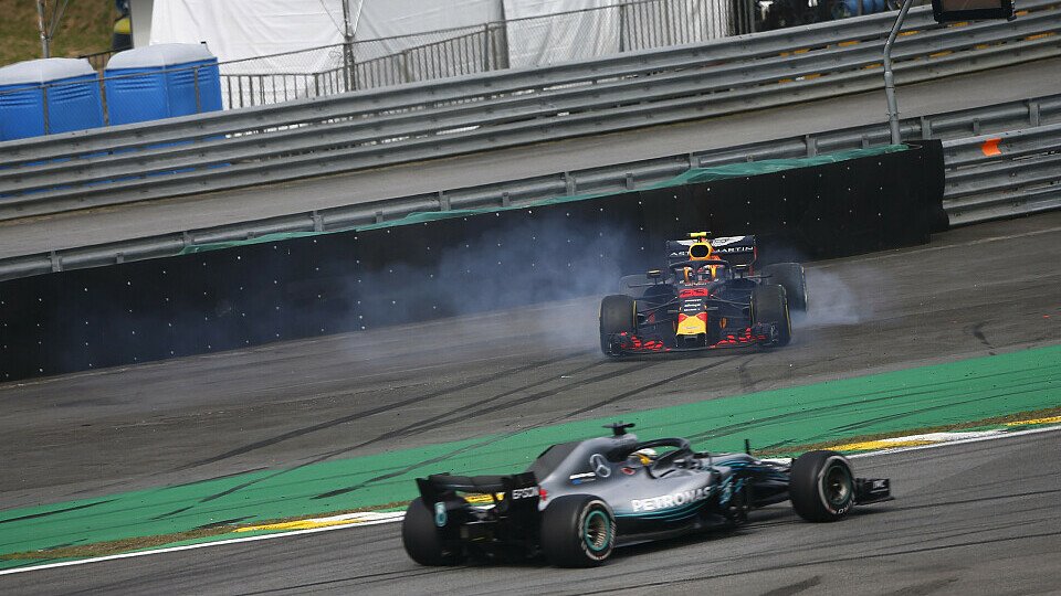 Lewis Hamilton profitierte von Verstappens Dreher nach dem Ocon-Unfall, Foto: Sutton