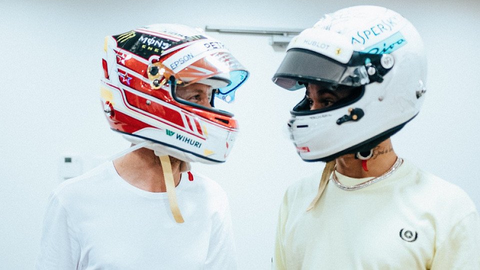 Lewis Hamiltons Helm ist nun homologiert, Sebastian Vettel muss noch zittern, Foto: Mercedes/Twitter