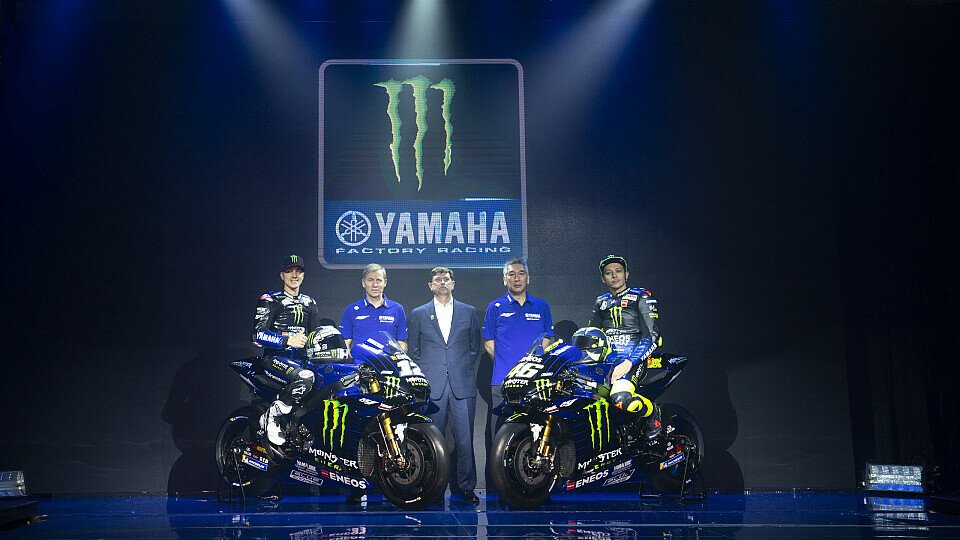 Kouchi Tsuji (hier neben Valentino Rossi) verlässt Yamaha, Foto: Yamaha