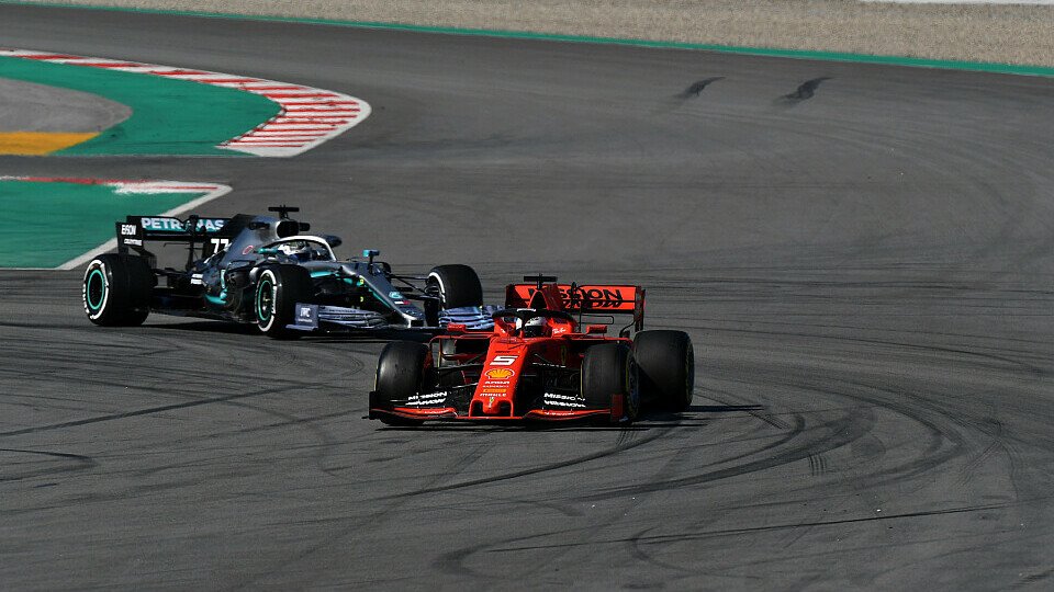 Sebastian Vettel führte den ersten Testtag der Formel 1 in Barcelona deutlich an, Foto: LAT Images